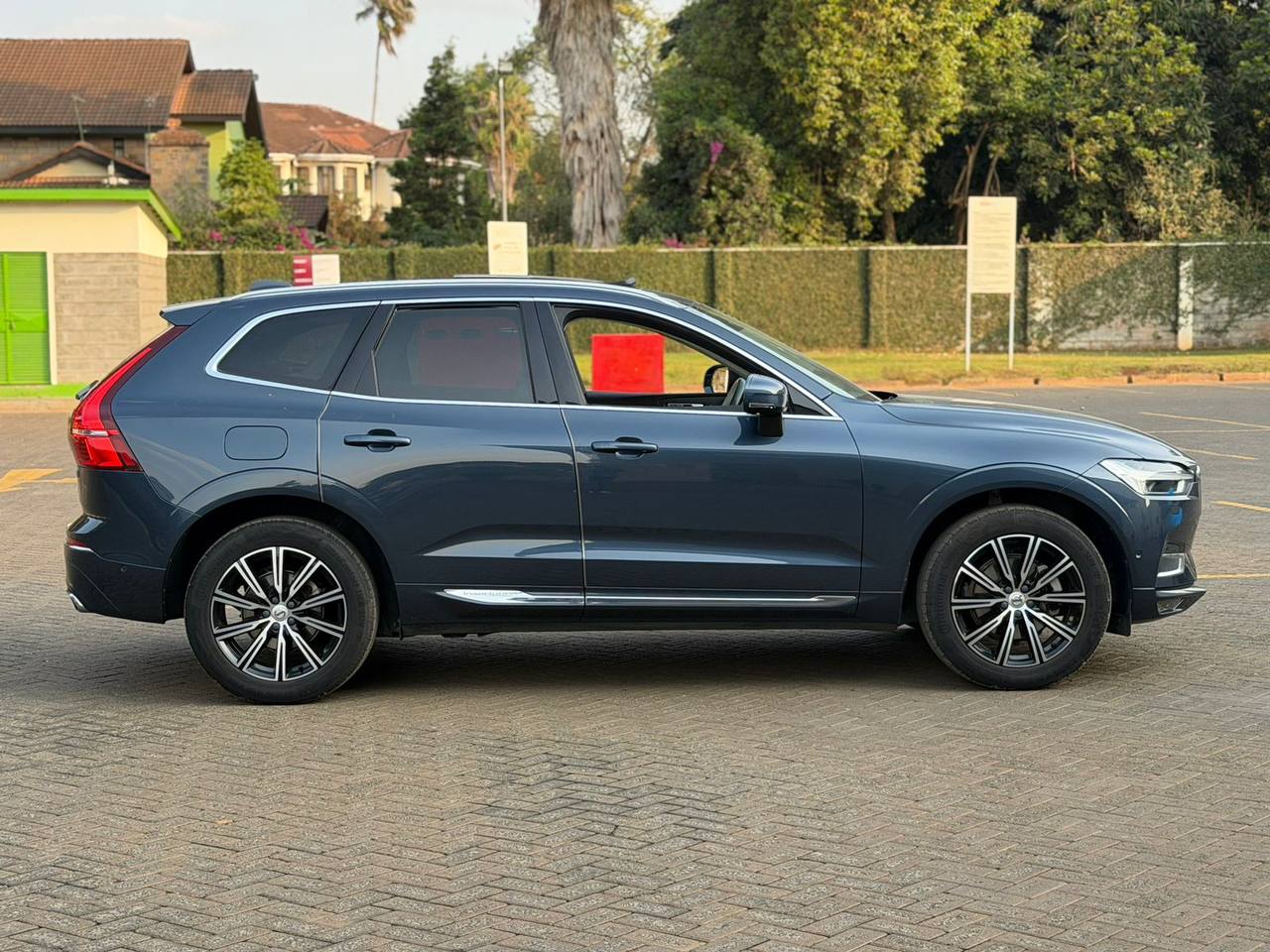 2020 VOLVO XC60 B5 INSCRIPTION AWD