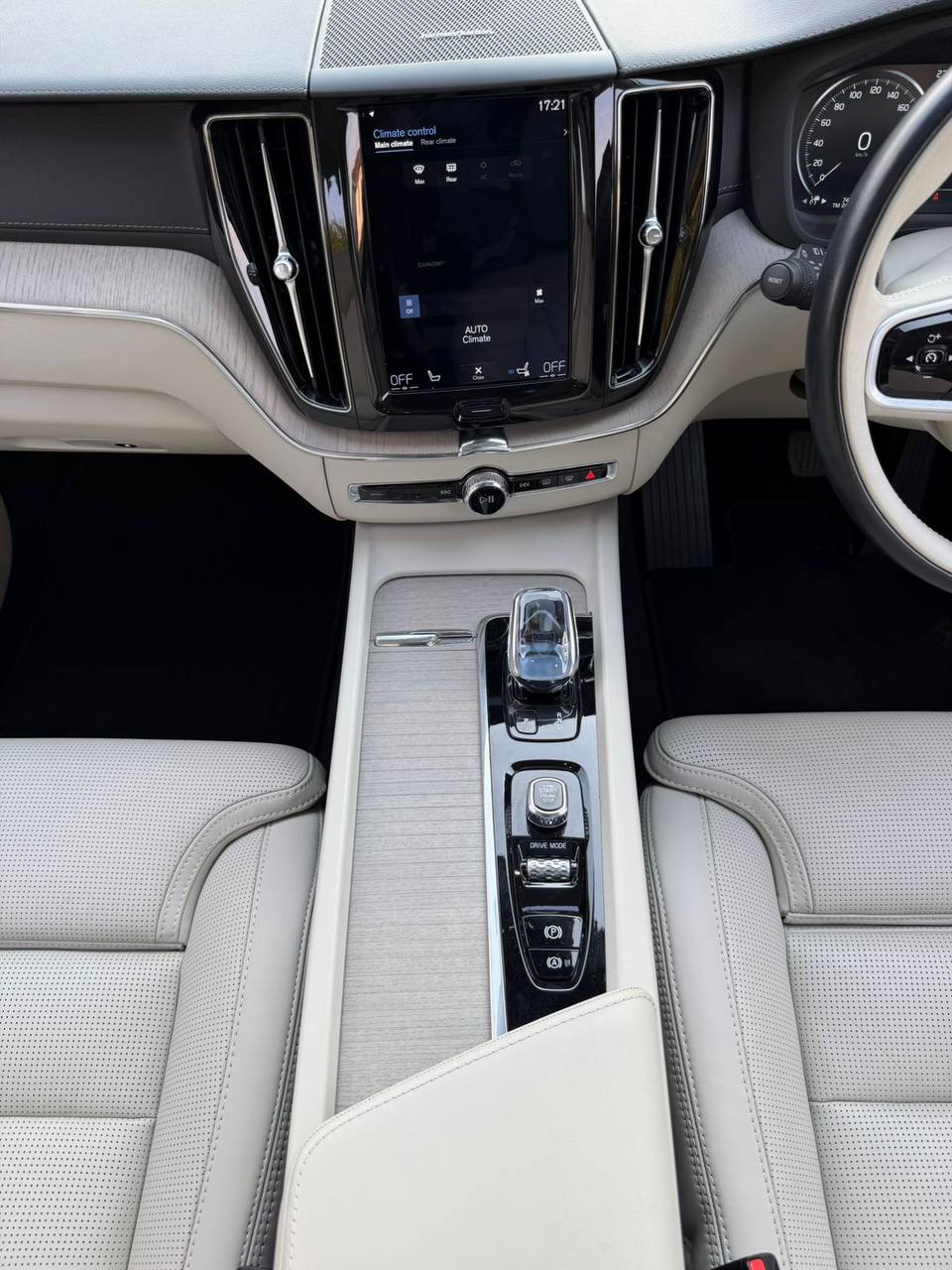 2020 VOLVO XC60 B5 INSCRIPTION AWD