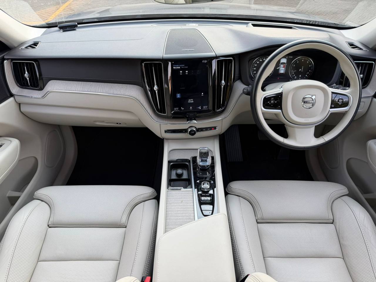 2020 VOLVO XC60 B5 INSCRIPTION AWD