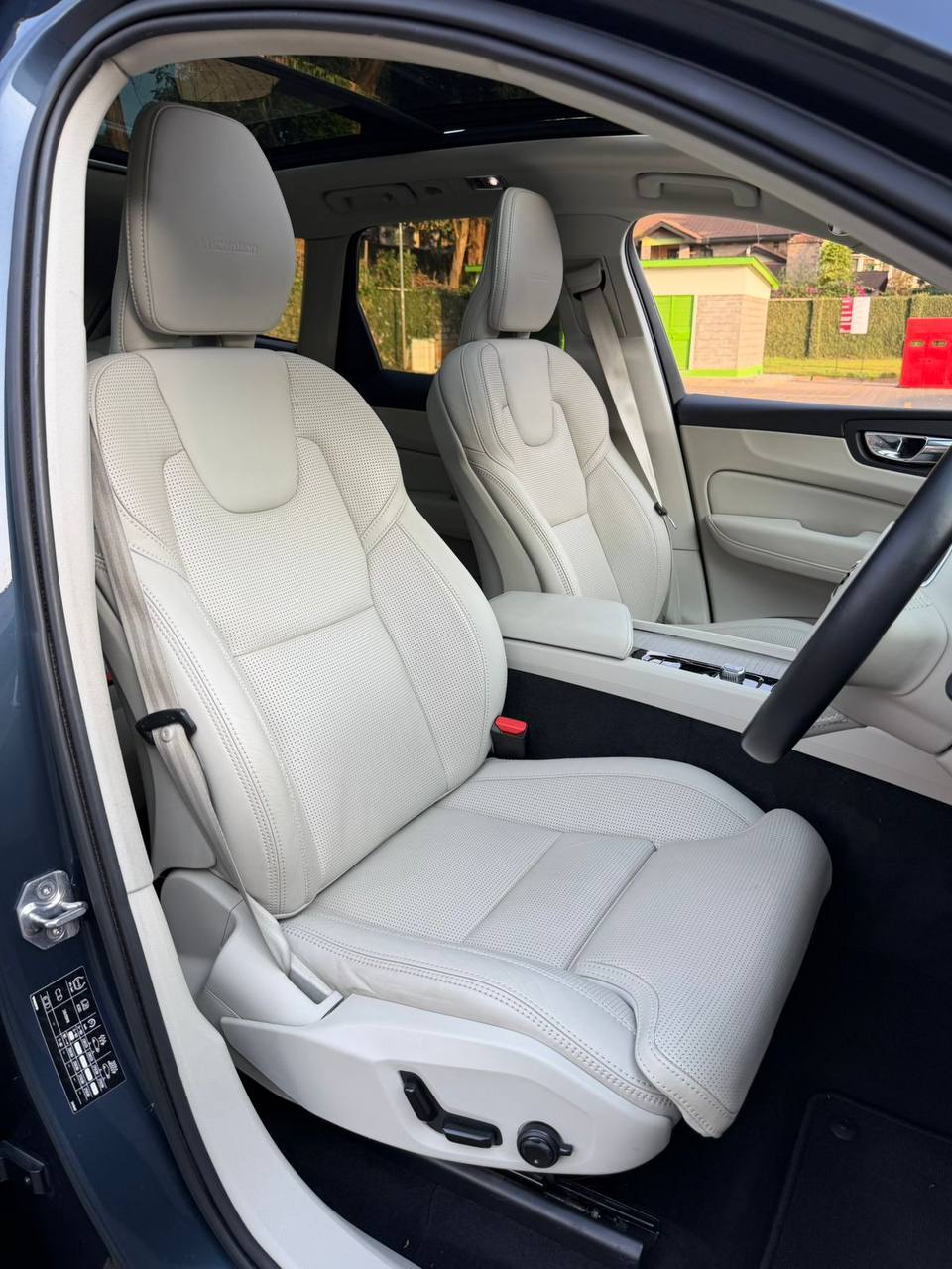 2020 VOLVO XC60 B5 INSCRIPTION AWD