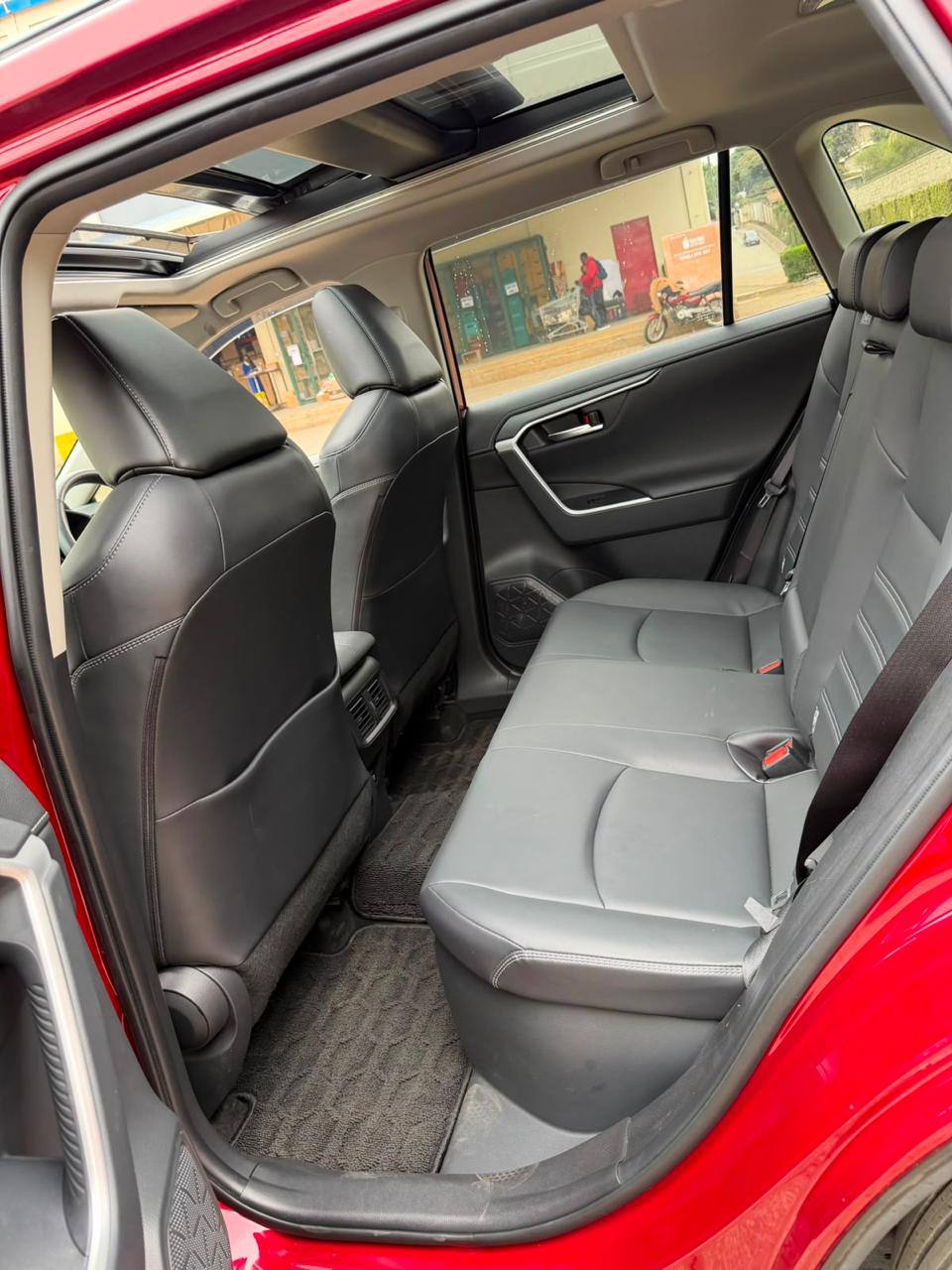 2019 TOYOTA RAV4 GZ PACKAGE HYBRID RED